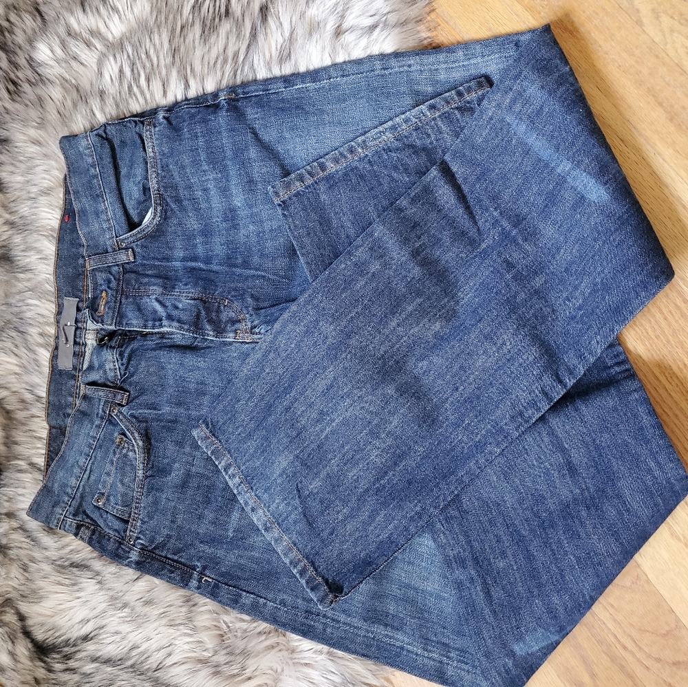 Jean's